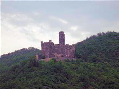 Burg Maus above Wellmich