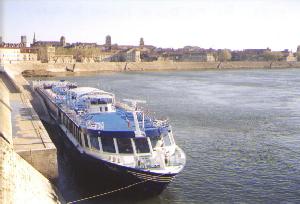 The MS Ravel docked at Arles.