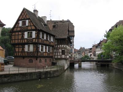 City scene along the canal