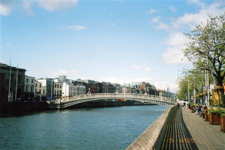 Hapenny Bridge